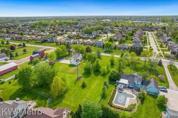 53650 N FOSTER Road, Chesterfield Twp, MI 48051