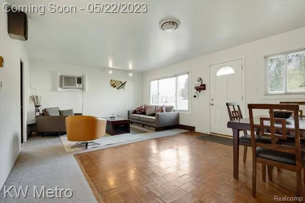 719 N CAMPBELL Road, Royal Oak, MI 48067