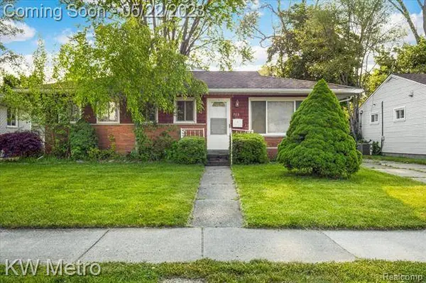 719 N CAMPBELL Road, Royal Oak, MI 48067