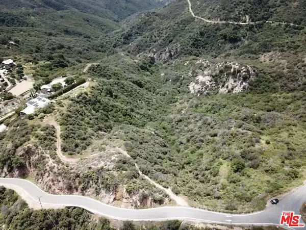 2825 Tuna Canyon Rd, Malibu, CA 90290