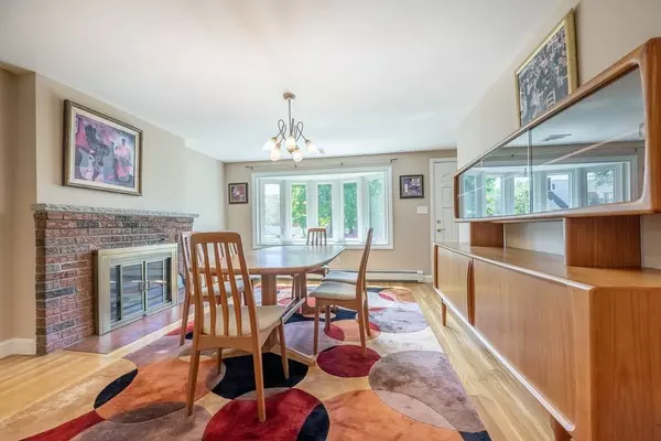 14 Bailey Rd, Tewksbury, MA 01876