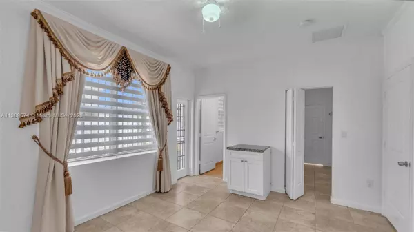 11285 SW 227th St, Miami, FL 33170