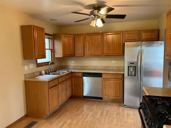 300 Musial Circle, Bolingbrook, IL 60440