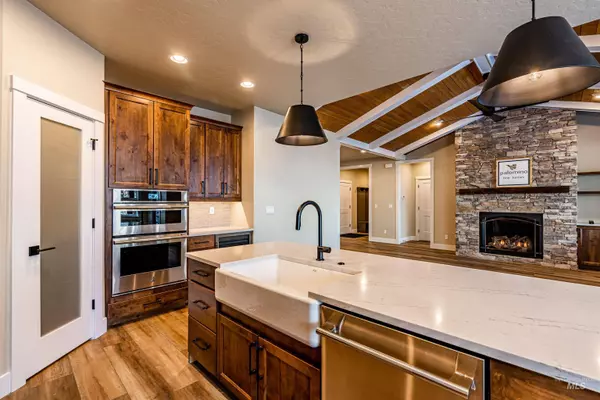 3336 Whitefield Ln, Mccall, ID 83638