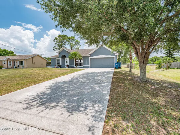 1798 Delaware Street NW, Palm Bay, FL 32907