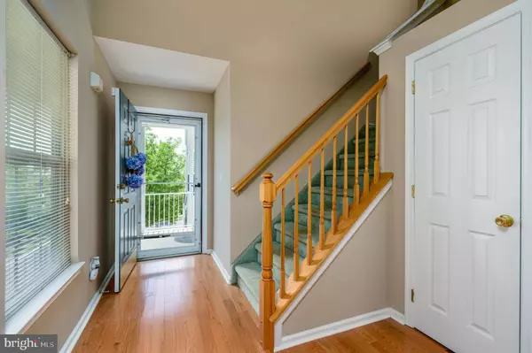 4 DUDLEY CT, Green Brook, NJ 08812