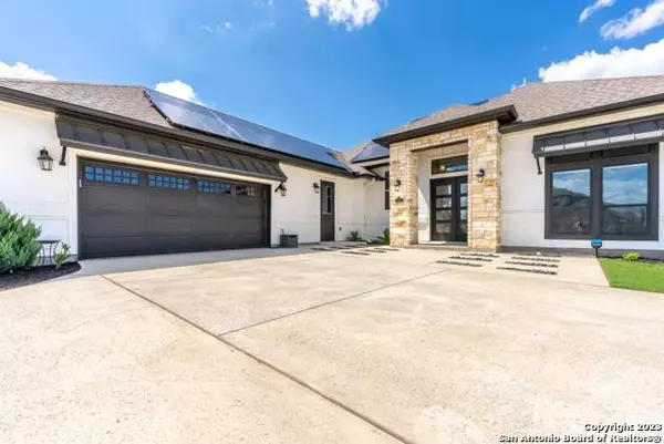 7102 Saur Legacy Dr, Fair Oaks Ranch, TX 78015