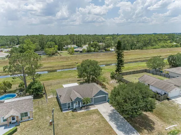 1798 NW Delaware ST, Palm Bay, FL 32907