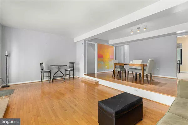 33 BERNADOTTE CT, Parkville, MD 21234