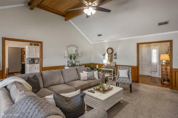 581 Northpark Court, Bossier City, LA 71111