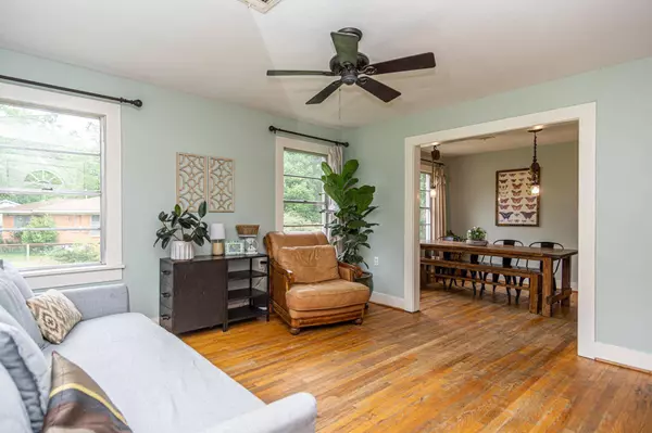 501 N College Street, Lindale, TX 75771