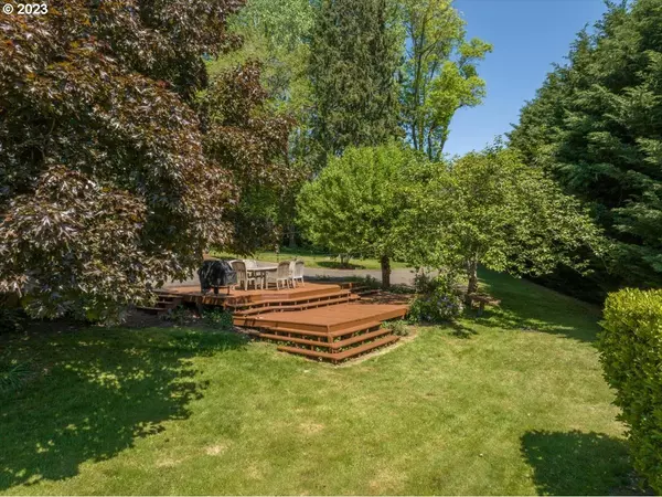 2300 CHILDS RD, Lake Oswego, OR 97034