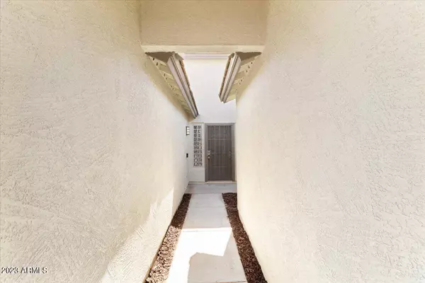 2519 S 255TH Drive, Buckeye, AZ 85326