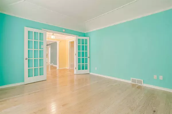 1617 Oak Meadow Drive, Irving, TX 75061