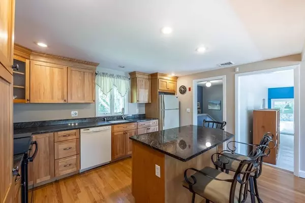 14 Bailey Rd, Tewksbury, MA 01876