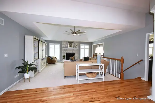 668 Asbury Drive, Aurora, IL 60502