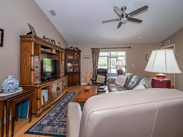 1798 NW Delaware ST, Palm Bay, FL 32907