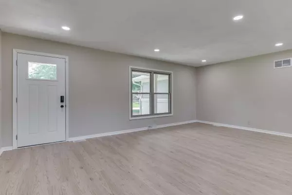 3026 San Jose DR, Greenwood, IN 46143