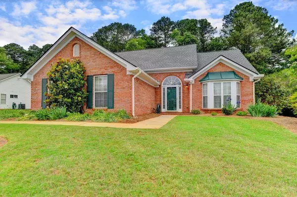 725 Madison TRCE, Lawrenceville, GA 30045