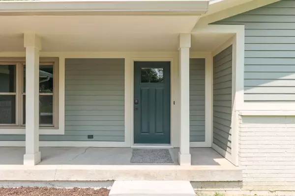 3026 San Jose DR, Greenwood, IN 46143