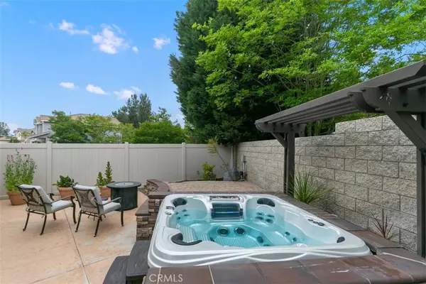 1 Tomahawk ST, Trabuco Canyon, CA 92679