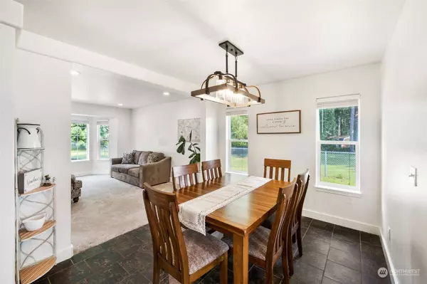 30808 228th AVE SE, Black Diamond, WA 98010