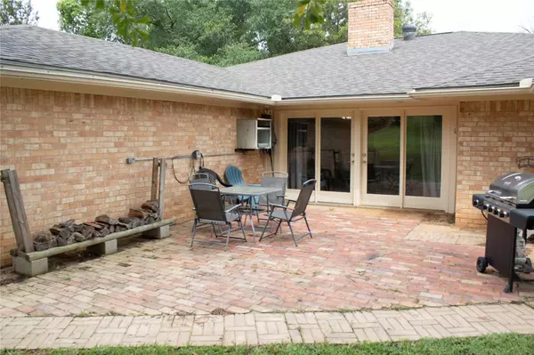 16606 Par Road, Gladewater, TX 75647