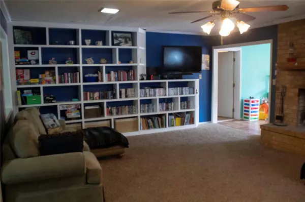 16606 Par Road, Gladewater, TX 75647