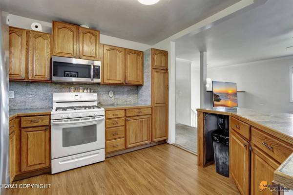 5031 Bryn Mawr CT, Anchorage, AK 99508