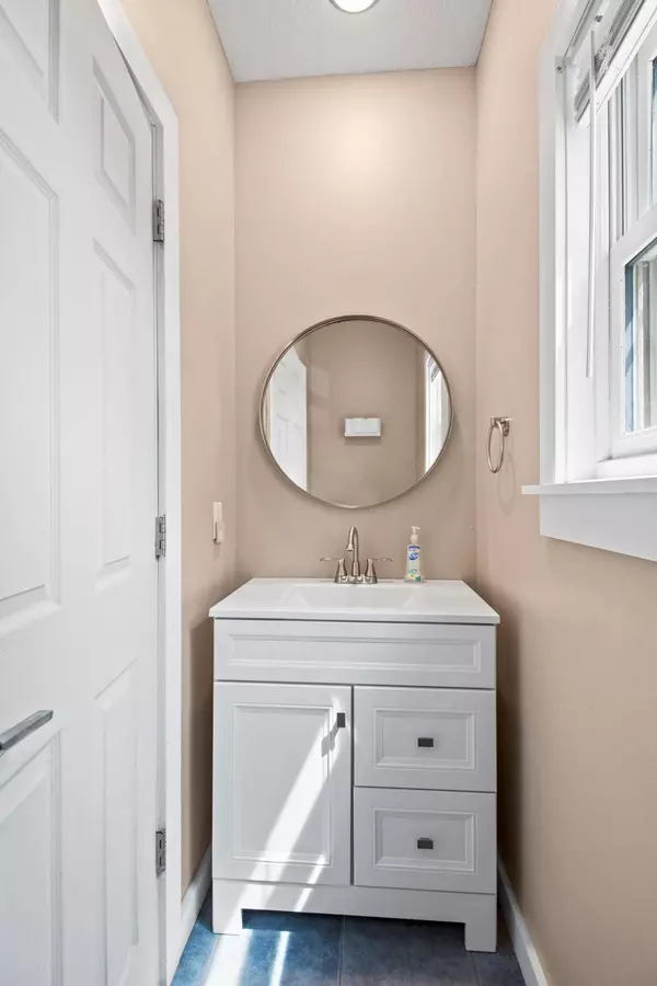 153 Summerfield DR, Waverly, MN 55390