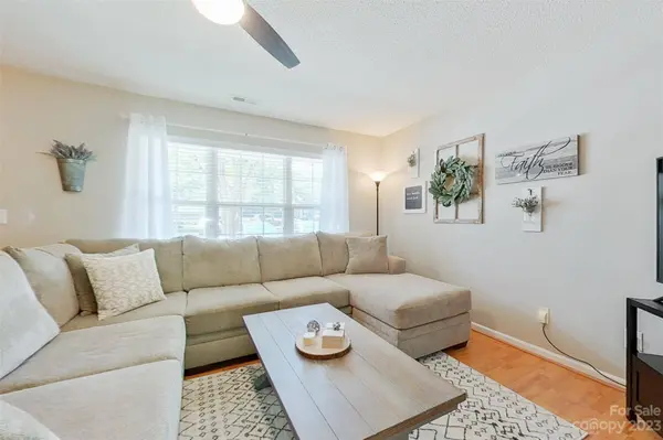 513 Gelderland DR, Matthews, NC 28104