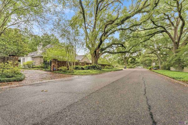 1011 INGLESIDE DR, Baton Rouge, LA 70806