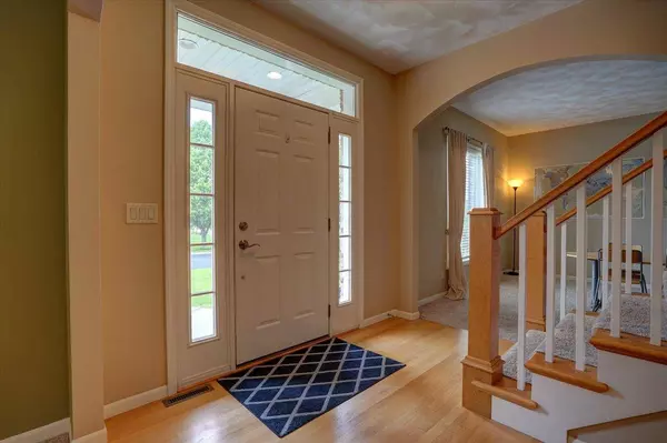 1013 Duncannon Way, Sun Prairie, WI 53590