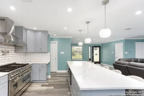 826 ROBINAIR DR, San Antonio, TX 78245-1264