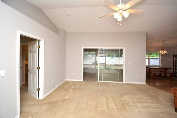 15 EDGEMONT LN, Palm Coast, FL 32164