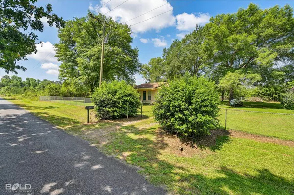 2764 Dement Road, Doyline, LA 71023