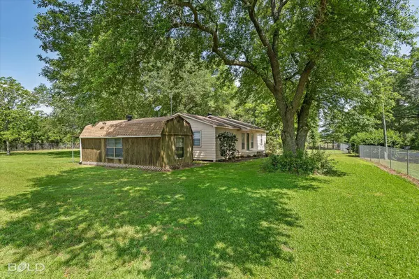 2764 Dement Road, Doyline, LA 71023