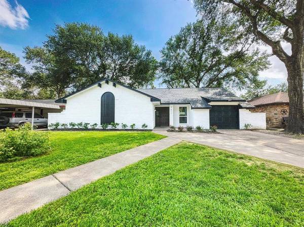 7611 Garsee DR, Houston, TX 77040