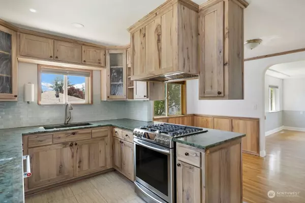 1402 Taylor ST, Milton, WA 98354