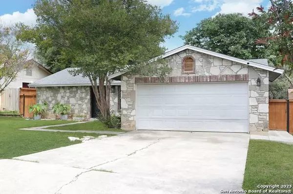 826 ROBINAIR DR, San Antonio, TX 78245-1264