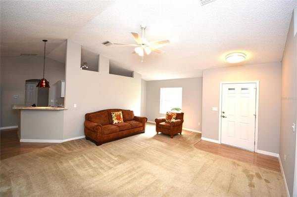 15 EDGEMONT LN, Palm Coast, FL 32164