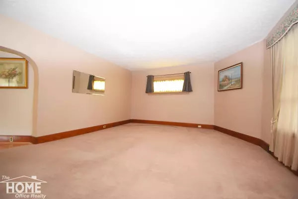 322 W Pearl St., Ovid, MI 48866