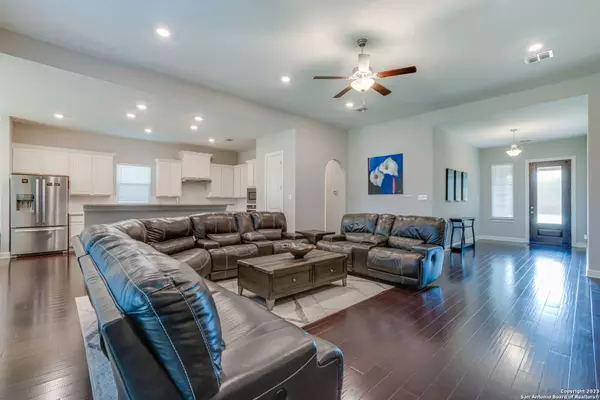 468 Texas Bend, Castroville, TX 78009