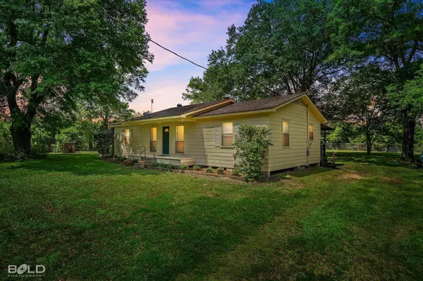 2764 Dement Road, Doyline, LA 71023