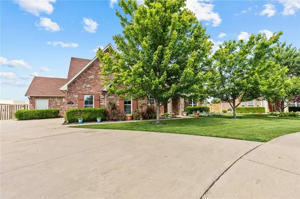 3350 Paris Lane, Springdale, AR 72764