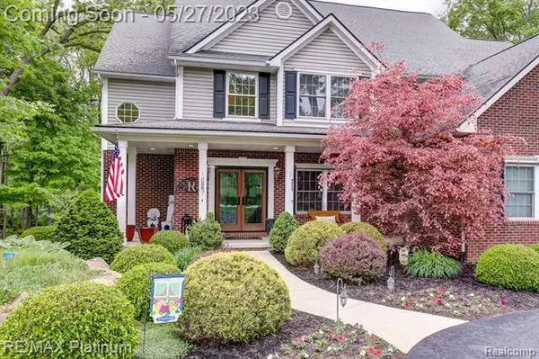 9113 Blue Ridge Drive, Brighton, MI 48116