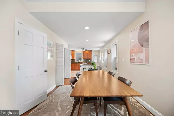 2118 E HUNTINGDON ST, Philadelphia, PA 19125