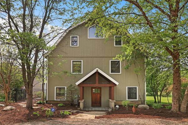 10616 CHARLES RD, Woodstock, IL 60098