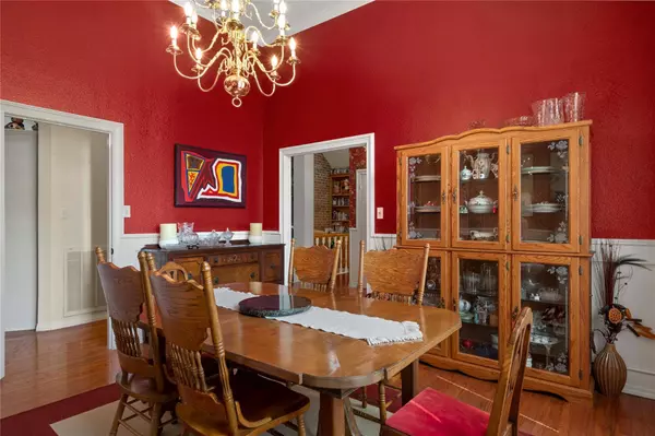 1802 Hogan Lane, Mount Pleasant, TX 75455