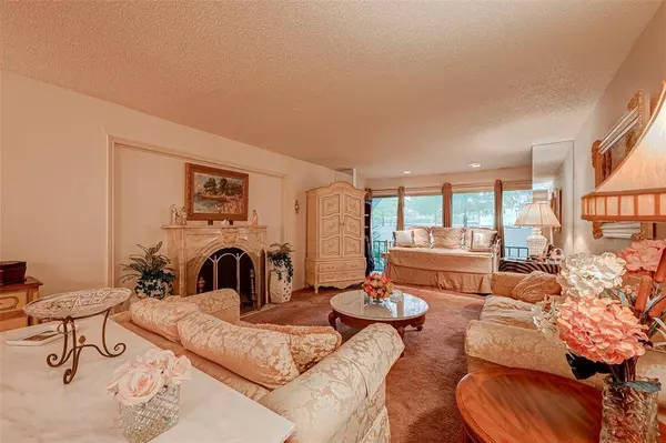 5050 Ambassador WAY #118, Houston, TX 77056